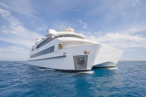yacht